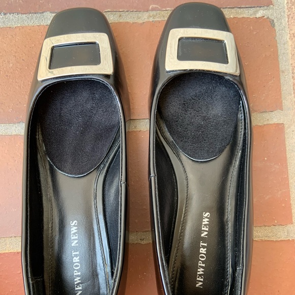 GUC Newport News Black Silver Buckled Heels - Picture 1 of 8